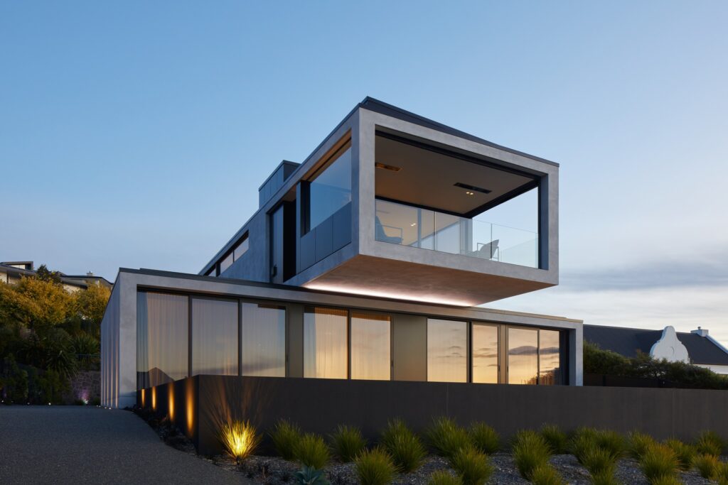 Tetris Cantilever Architectual Build