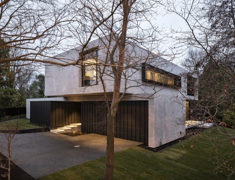 Celcrete vs. Traditional Masonry – Comparing Speed, Weight & Performance